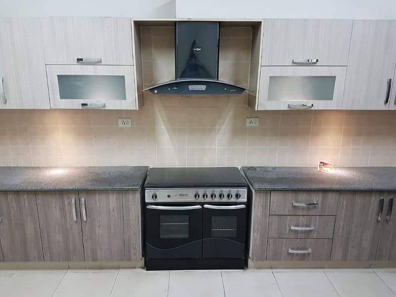 carpenter almari kitchen cabinet banai jaati Hai 4