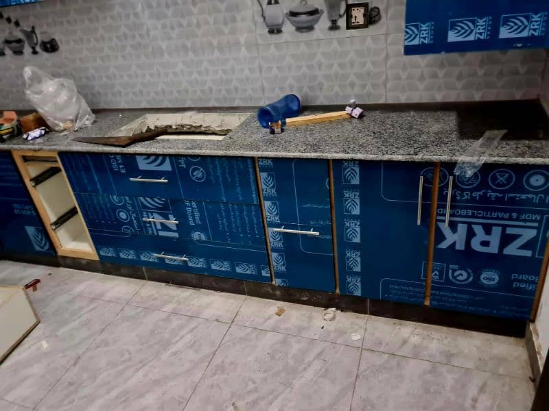 carpenter almari kitchen cabinet banai jaati Hai 14