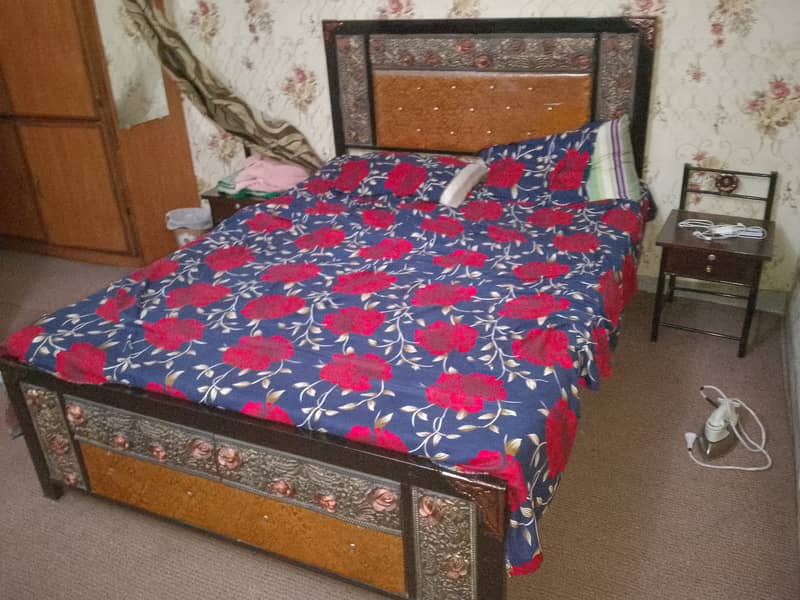 Double bed set with deressing 0