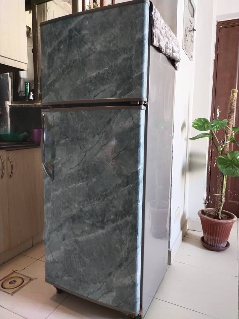 Urgent Sale refrigerator 0