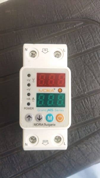 Mora Voltage protector 0