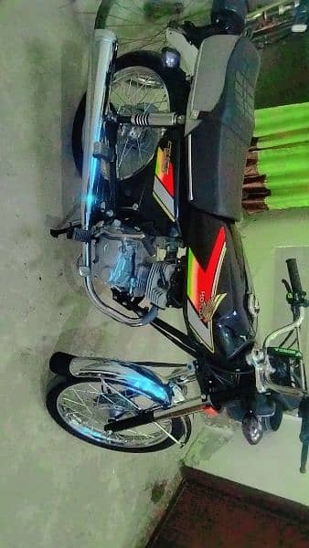 I am selling my honda 125 with lush condition 5