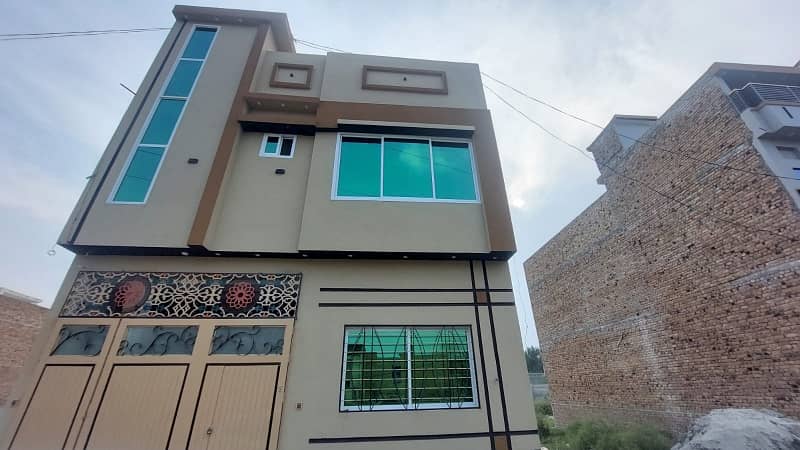 Investors Should sale This Prime Location House Located Ideally In Warsak Road 0