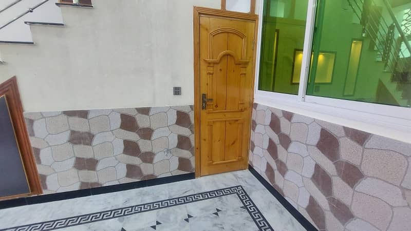 Investors Should sale This Prime Location House Located Ideally In Warsak Road 4