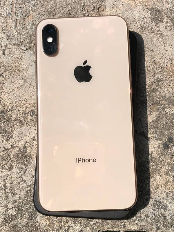 Iphone Xs pta approved 64gb   +923135164134 1