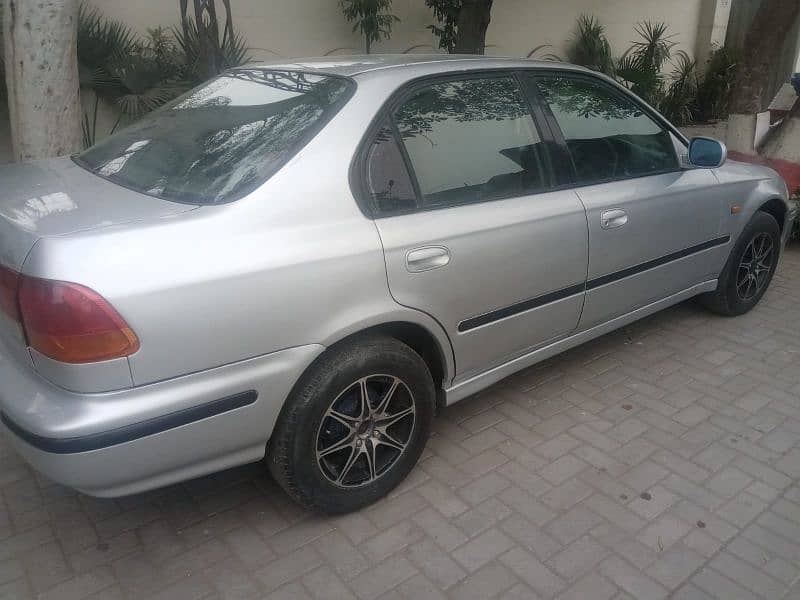 Honda Civic VTi 1998 3