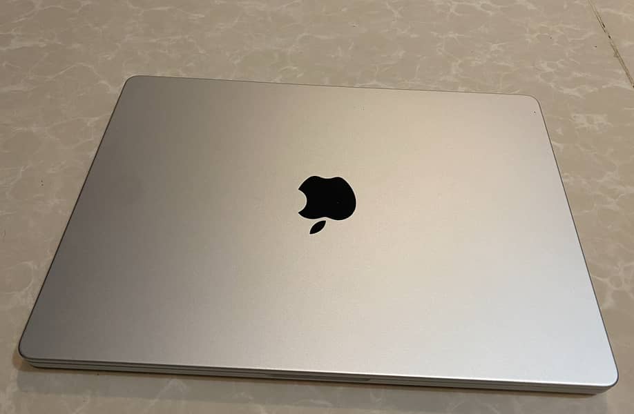 Macbook M1Pro Ram 16GB, SSD 512 1