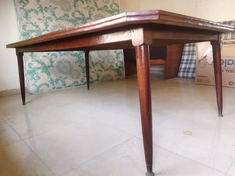 200 % tta'aali wood made dinning table 8 seater 0