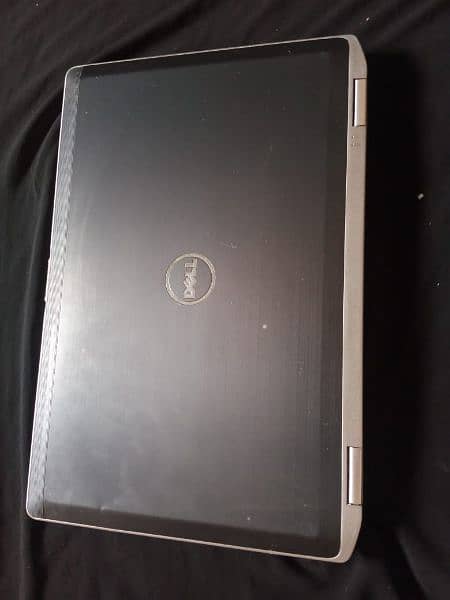 laptop latitude 4GB Ram 512GB rom need money very urgent 8