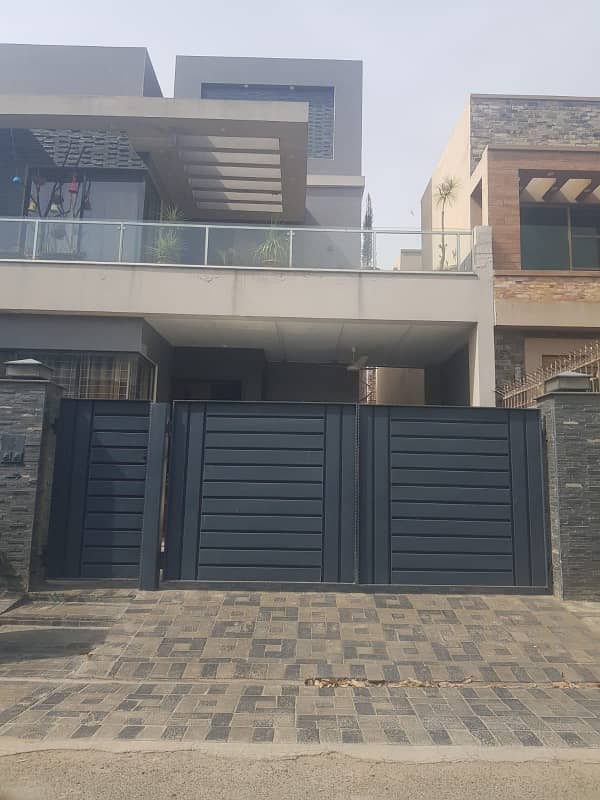 10 MARLA HOUSE FOR SALE WITH BASEMENT IN DHA RAHBAR 11 PHASE 1 GASS AVAILABLE 0