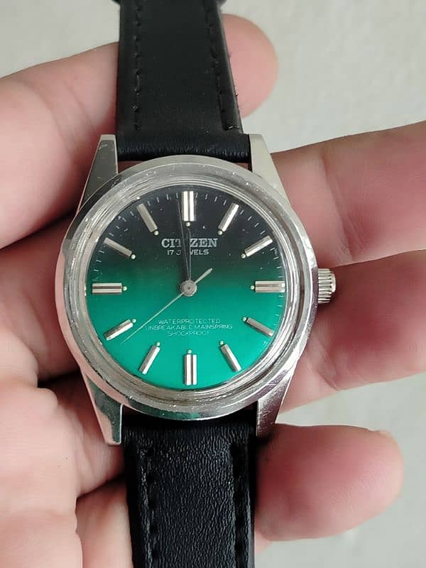 Antique Orient vintage Japan watch Seiko 5 citizen Raketa West end 3