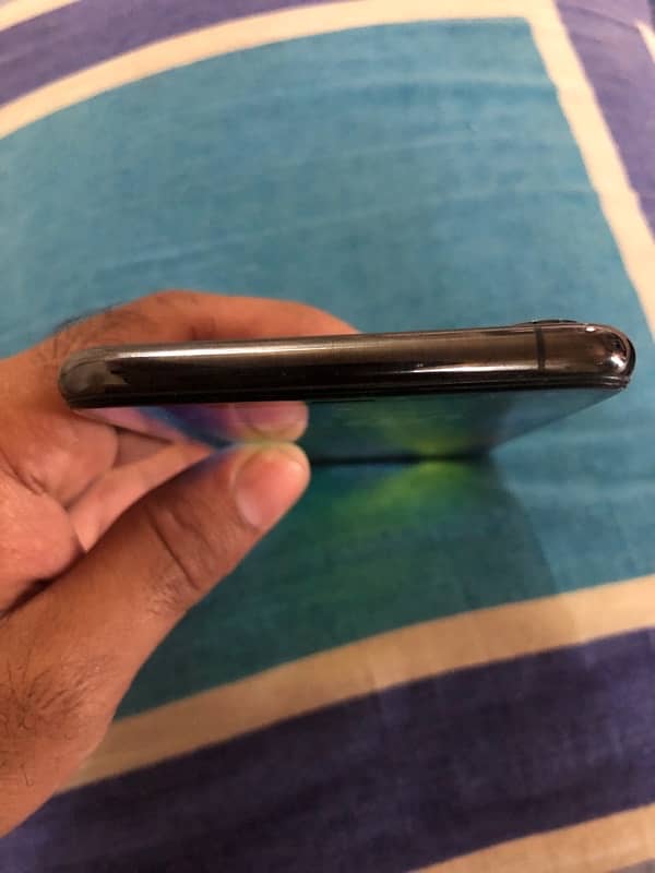 Apple IPhone XS MAX 256 Gb PTA Approved 5