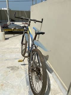 cycle Bohot achi or 10 gear hain best for daily used