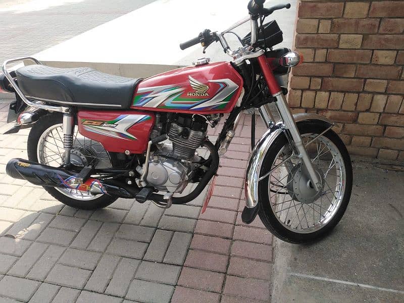 HONDA CG 125 Model 2023 +92*0302*814*55*60 2