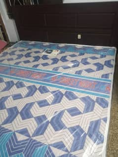 Full Bed with mattress