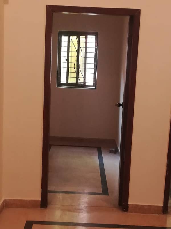 10 Marla Portion For Rent In Bahria Town Lahore - Jasmine Block 5