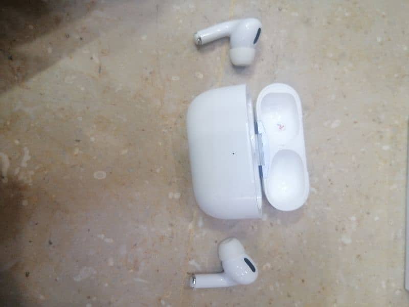 Airpods pro 10/10 3