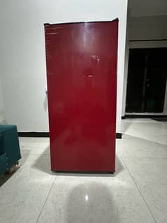 Dawlance 6 Cubic Feet Room Refrigerator (Model 9106 SD, Red)