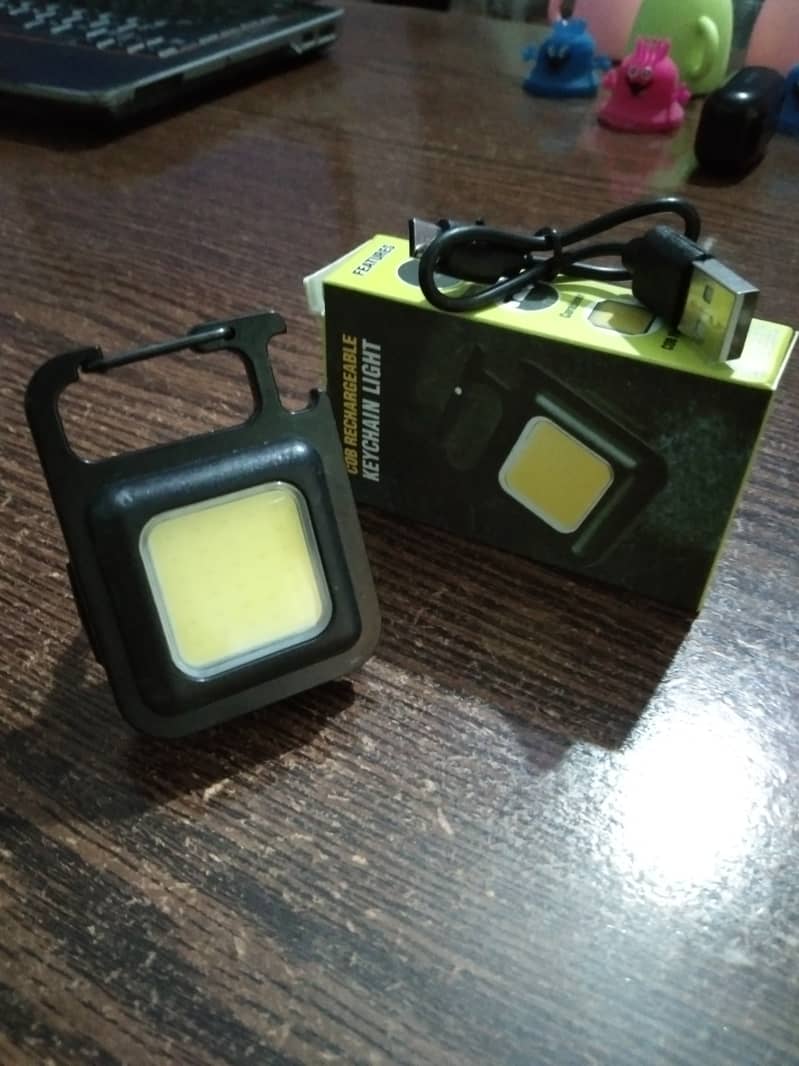 RechargeAble Pocket Flash Light ( Metal + Megnat ) 2