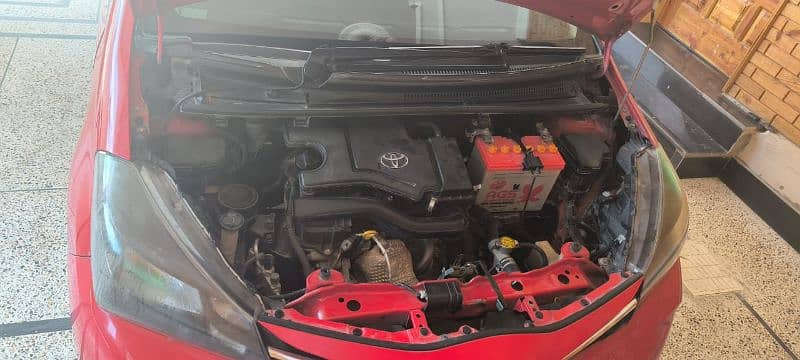 Toyota Vitz 2015 2