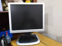 HP L1750 17 inch colour monitor