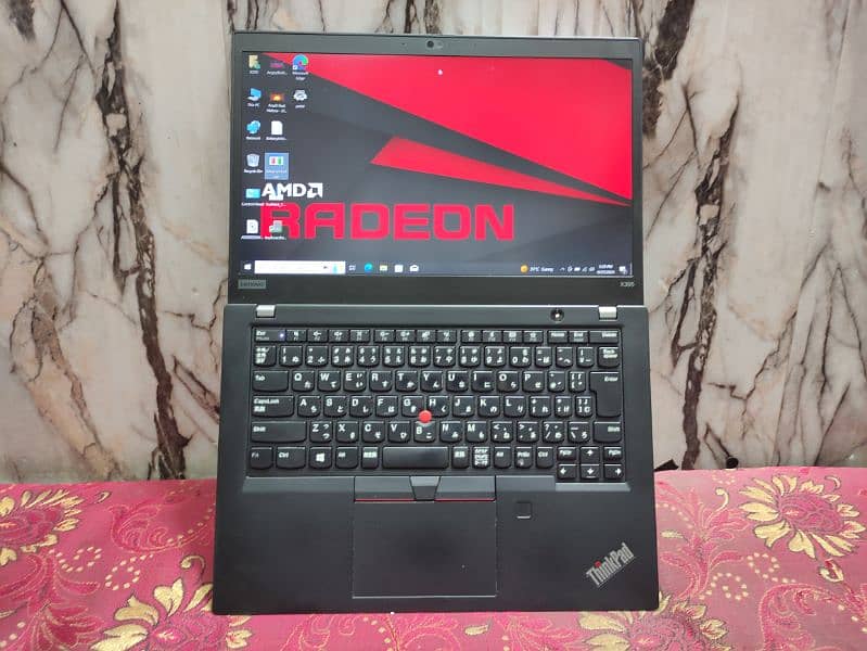 Lenovo Thinkpad X395 (Ryzen 5 Pro 3500u) sleek handy amd lightweight 3