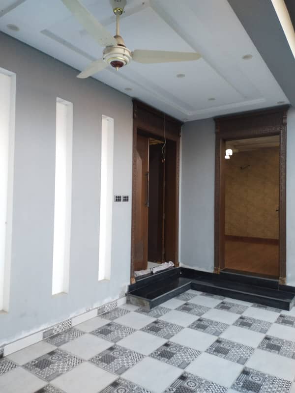 Brand New Luxury House for Rent of 10 Marla Available in Citi Housing Society, Gujranwala (Advance 2.5 lac) 2