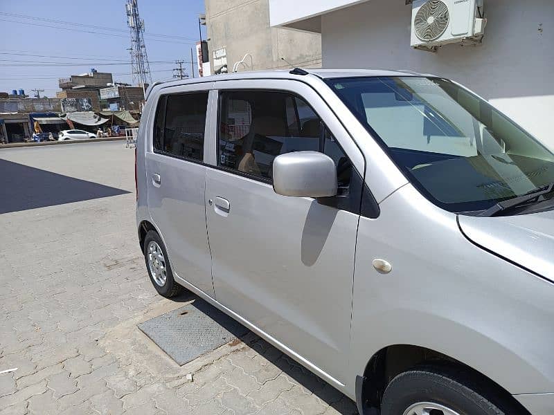 Suzuki Wagon R 2018 3