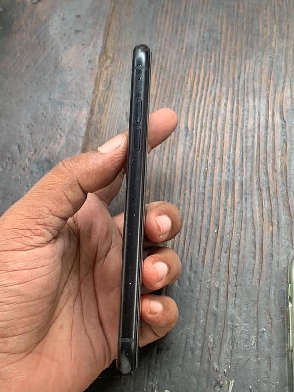 iPhone XR 64 gb non pta 2