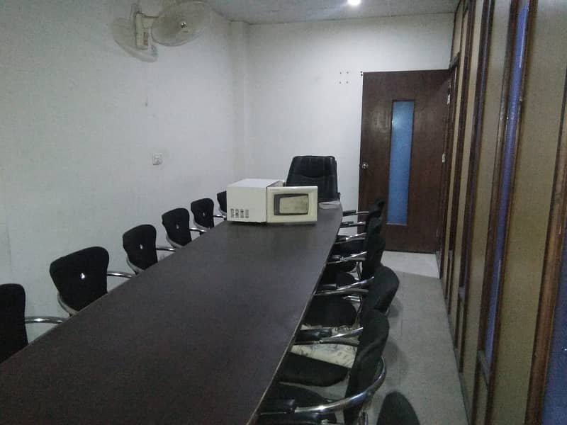 3rd floor main road good location near to market 4