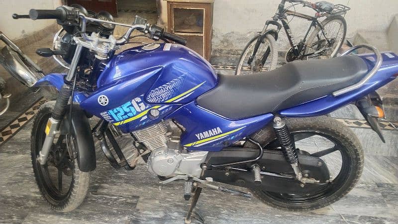 Yamaha YBR125G urgent sale 8