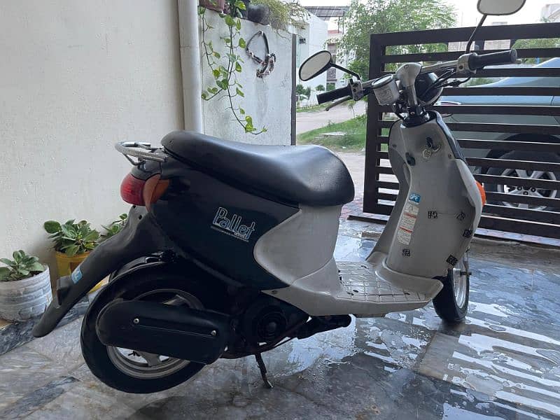 scooty  Suzuki lets 4 model uz50fl2 3