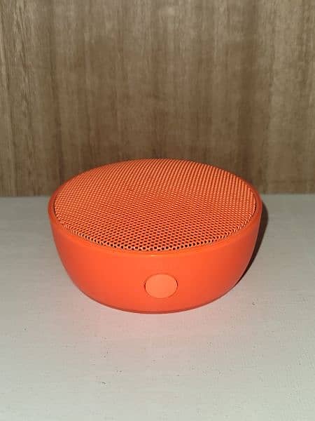 Nokia MD-12 Bluetooth portable speaker 0