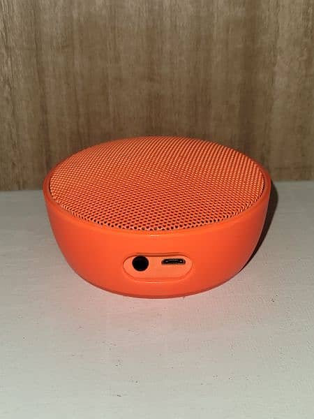 Nokia MD-12 Bluetooth portable speaker 1