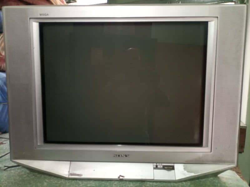 25 inch original Sony tv with original remote 3