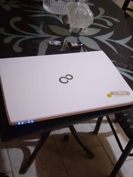 Fujitu Laptop in Excellent condition 0