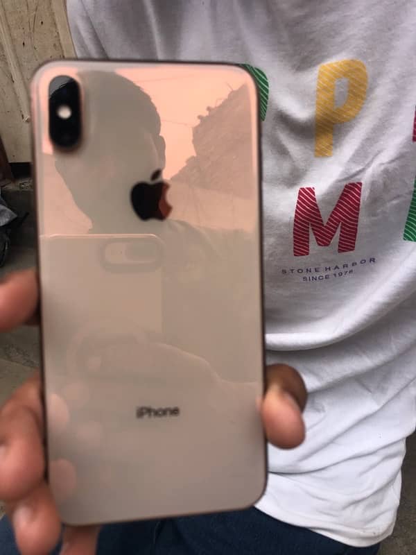 xs max 8