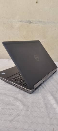 Dell Precision 7520 i7 7th gen