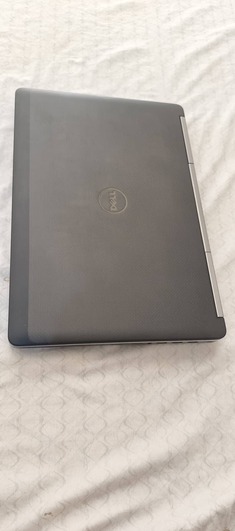 Dell Precision 7520 i7 7th gen 8