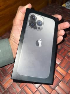 iphone 13pro FU WITH BOX CABLE  sims working