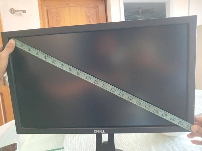 DELL P2211HT 22" LCD 1