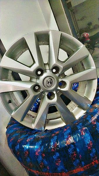 made by Toyota original rims 20 siz 0