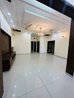 10 House Is Available For Rent In Jasmine Block Bahria Town Lahore