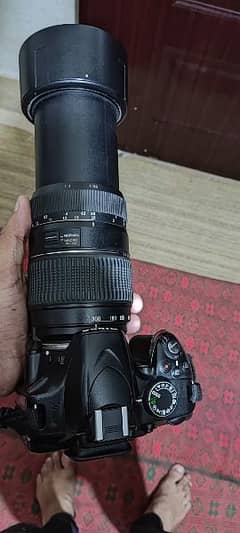 DSLR D3200 with 70,300mm lens