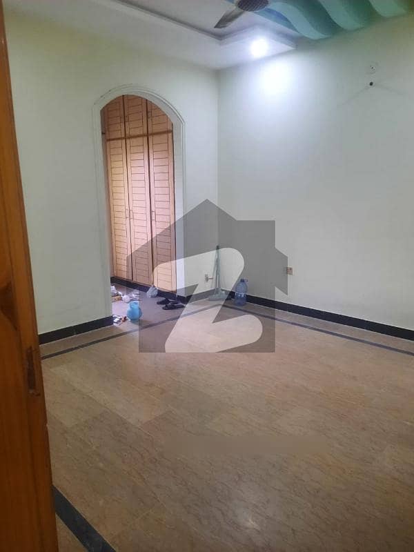 10 Marla Upper Portion For Rent In G-13/1 0