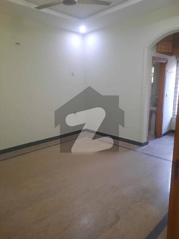 10 Marla Upper Portion For Rent In G-13/1 4