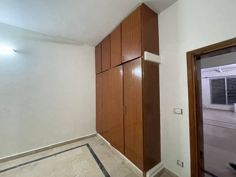 7 Marla Upper Portion For rent In G-13/2 1