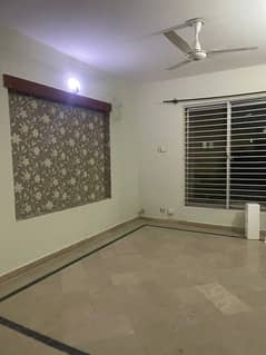 7 Marla Upper Portion For rent In G-13/2 0