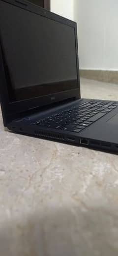 Dell core i3 4th gen 256 ssd 8gb Ram