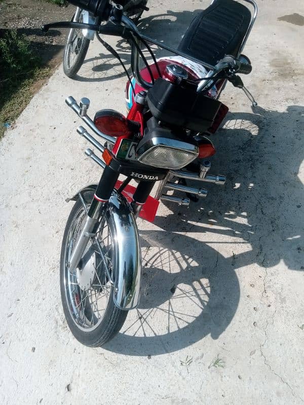 bilkul saaf bike hai no work need 2